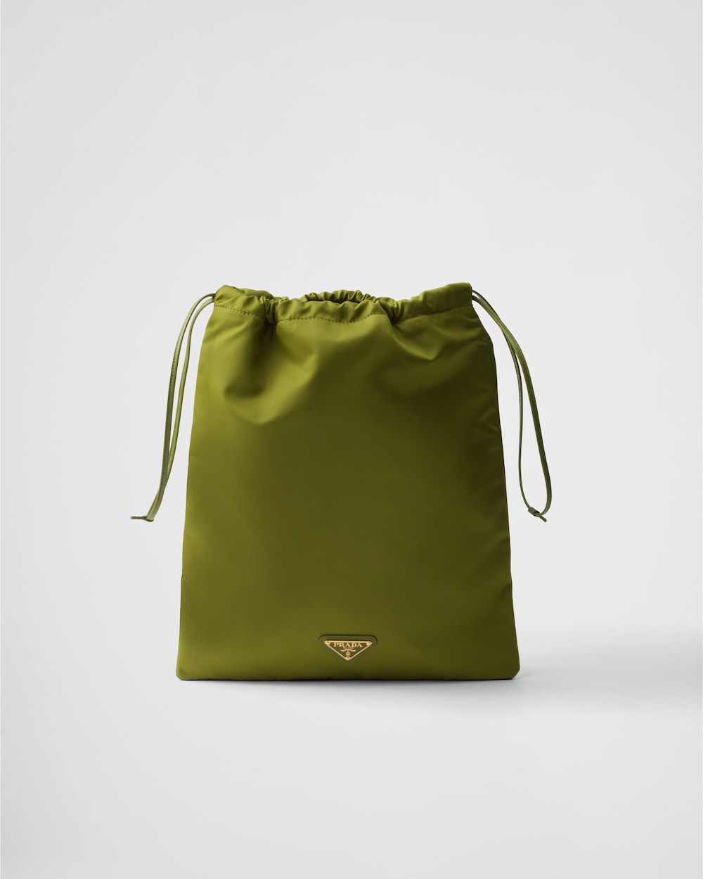 プラダ ウィッシュ Re-Nylon ポーチ