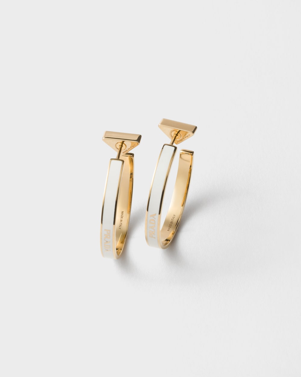 メタル ピアス