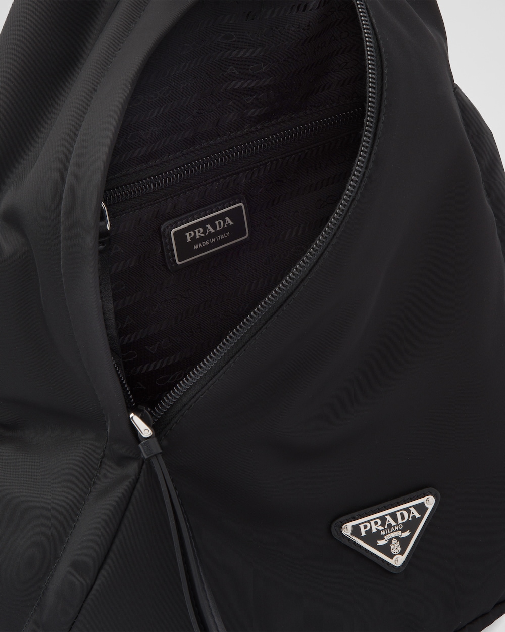 Re-Nylon xレザー ワンショルダーバックパック