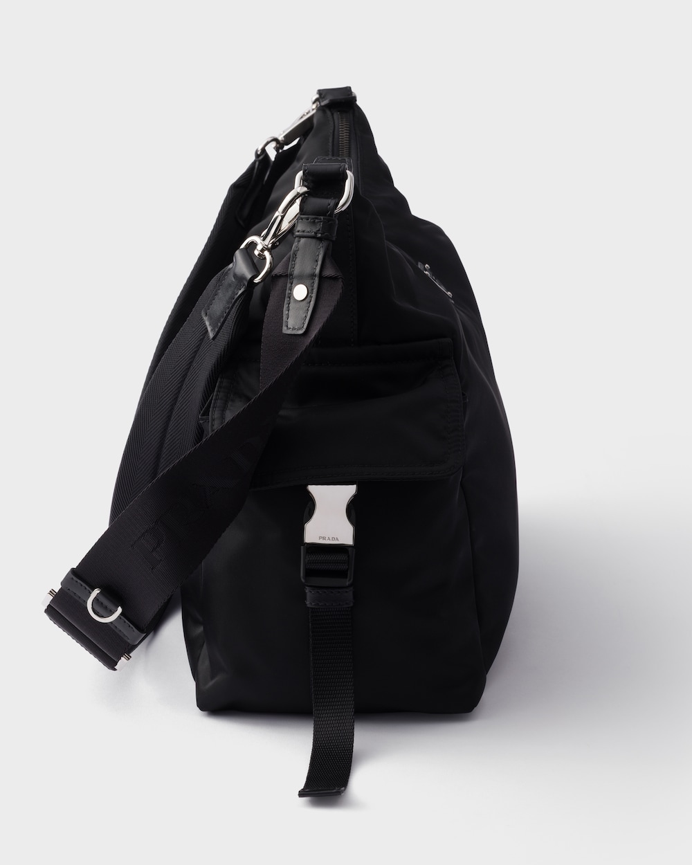 プラダ エクスプローラ Re-Nylon xレザー バッグ