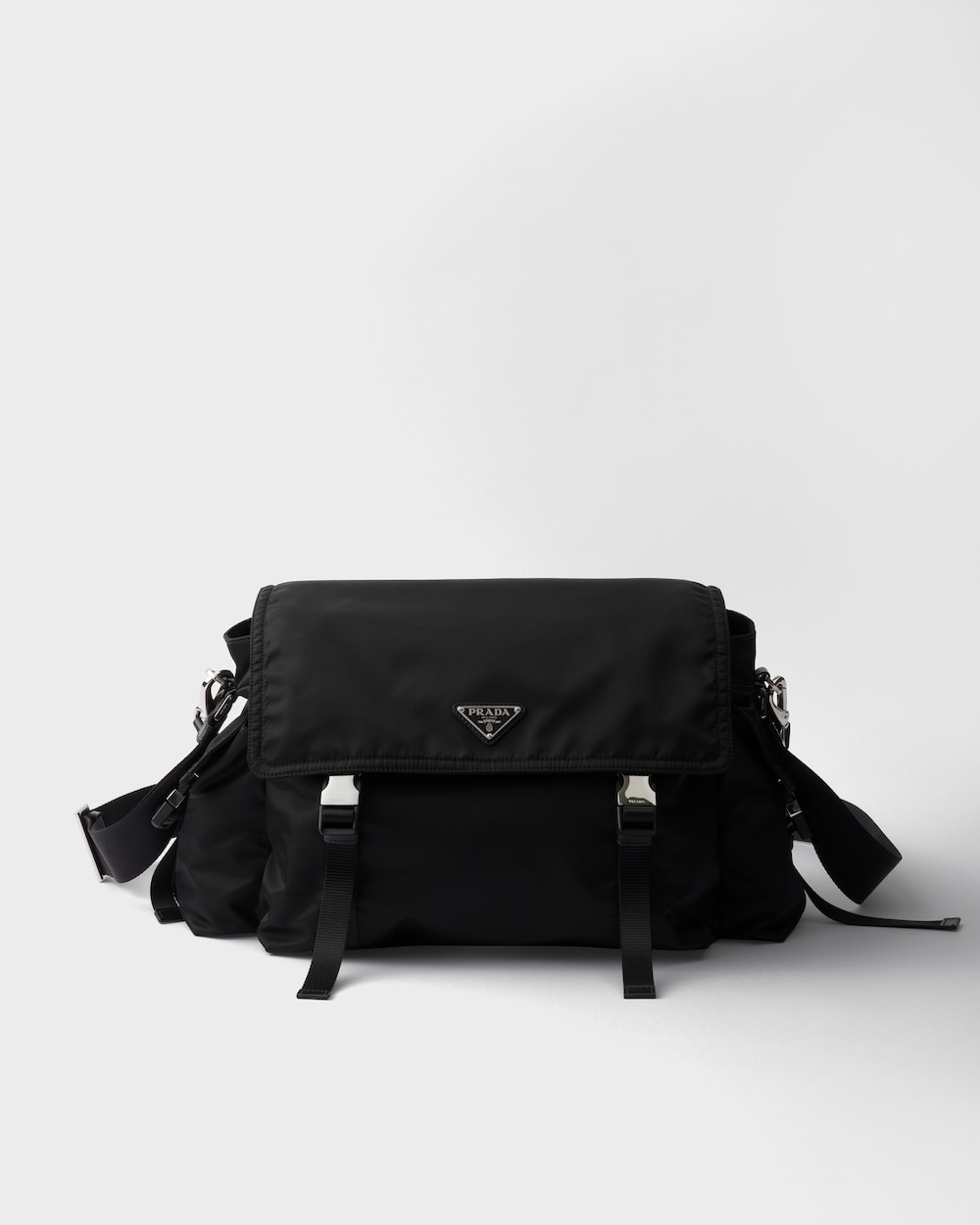 プラダ エクスプローラ Re-Nylon xレザー バッグ