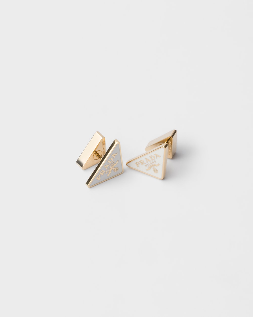 エナメルメタル ピアス