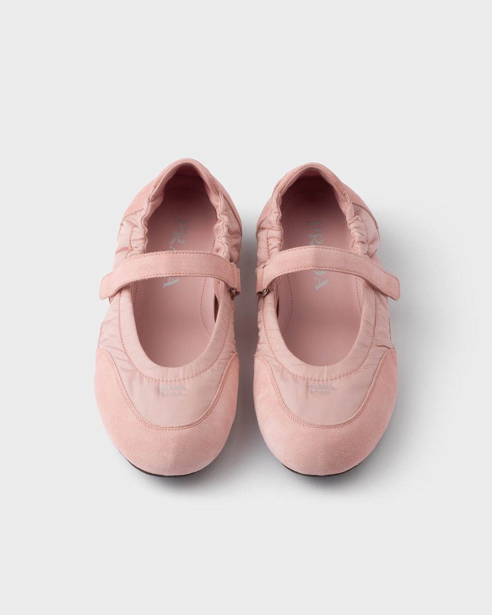 プラダ コラプス Re-Nylon x スエード バレリーナ