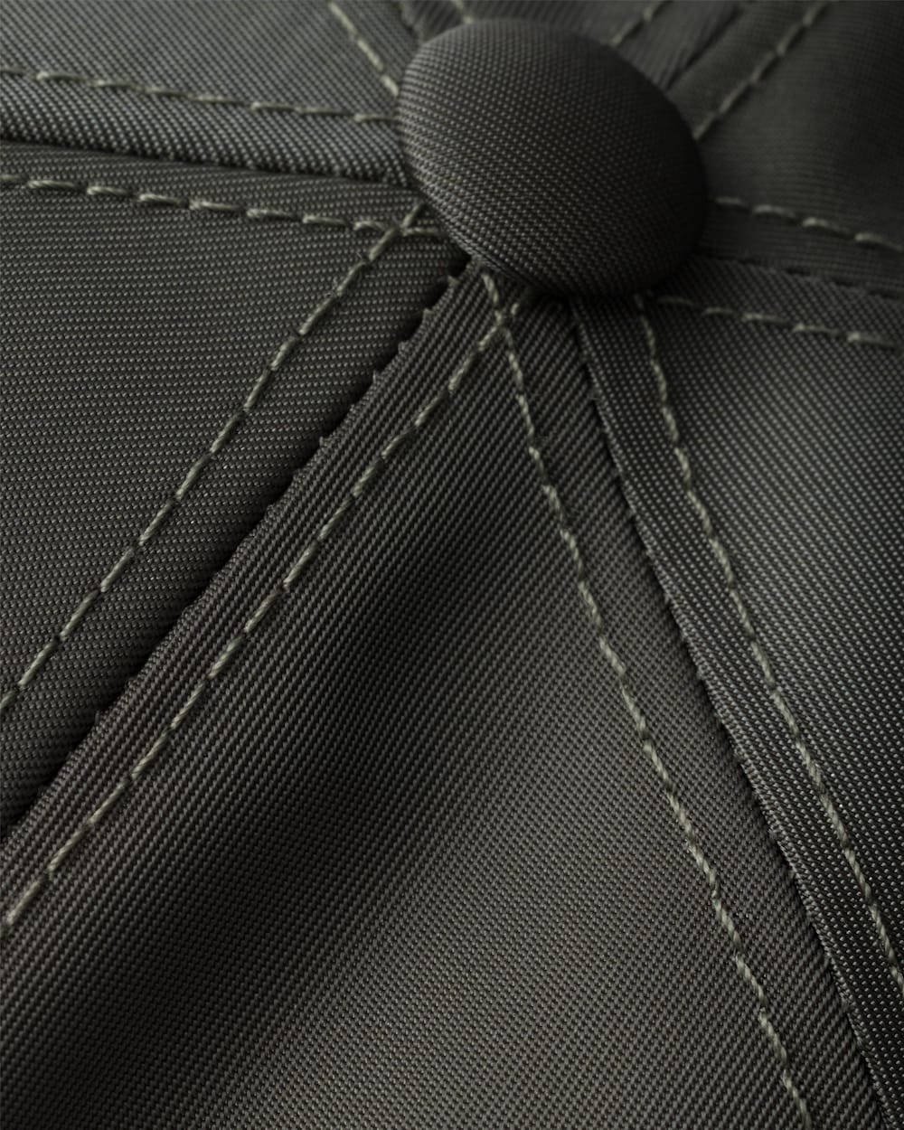 Re-Nylon ベースボールキャップ