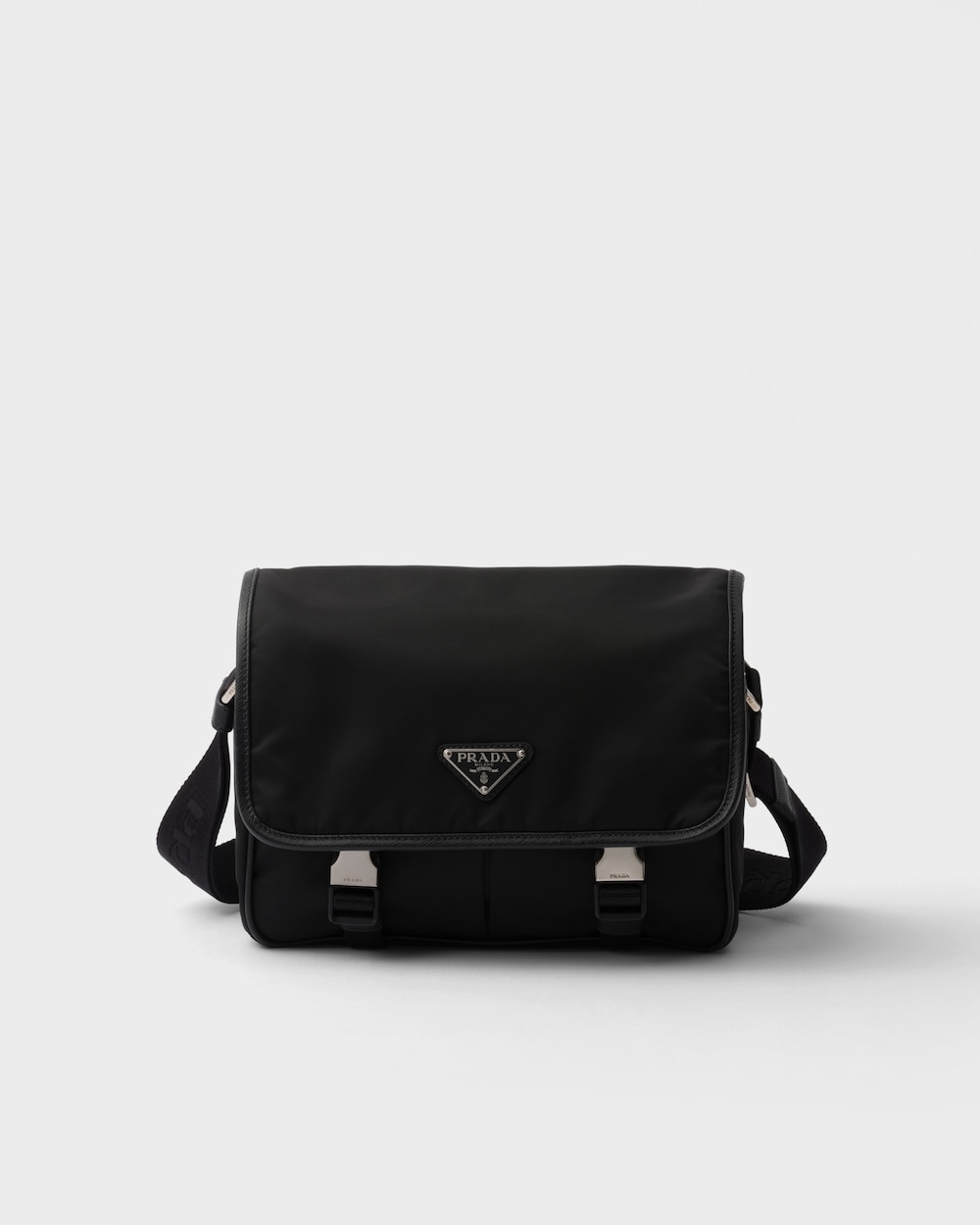 Re-Nylon xサフィアーノレザー ショルダーバッグ