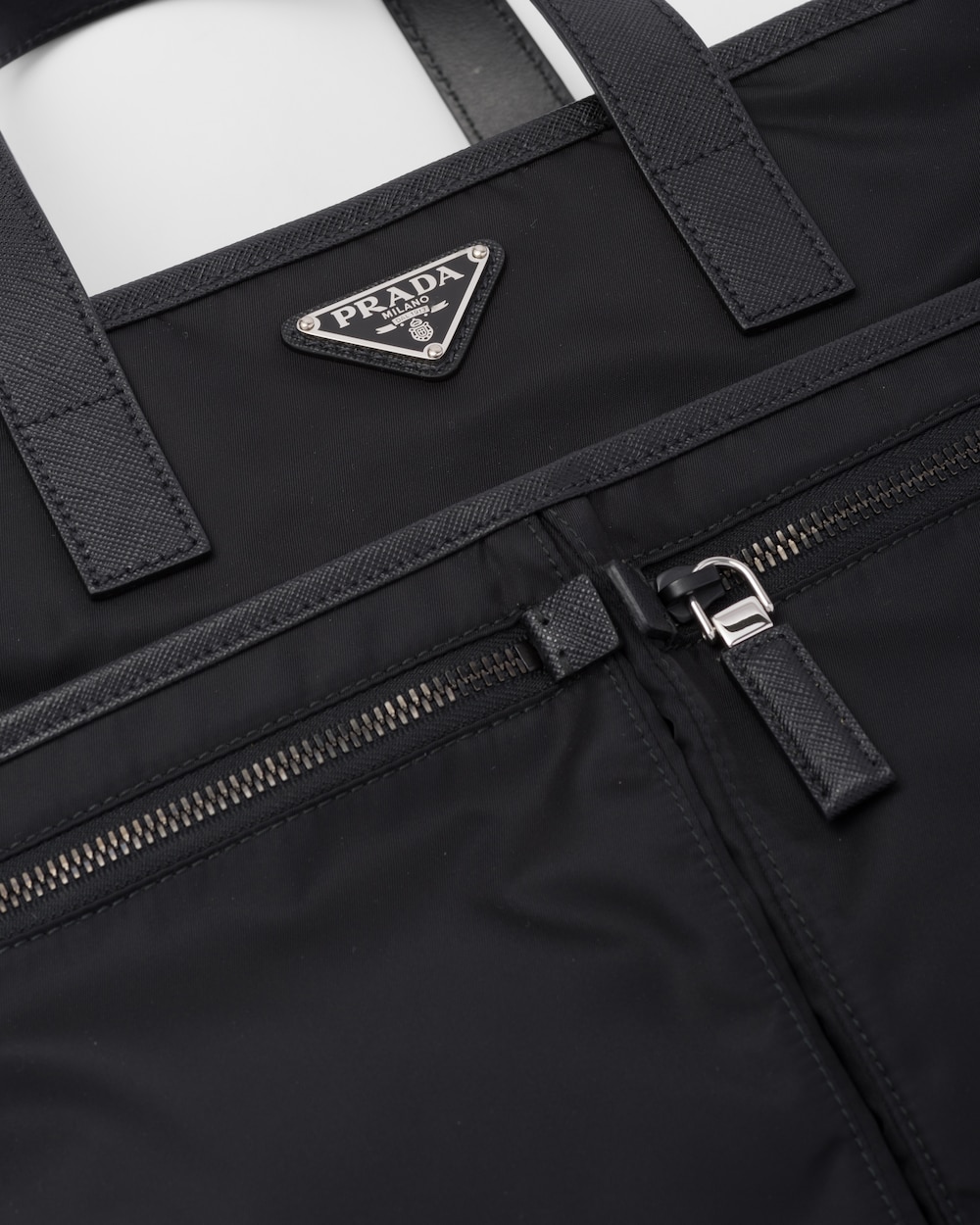 Re-Nylon xサフィアーノレザー トートバッグ