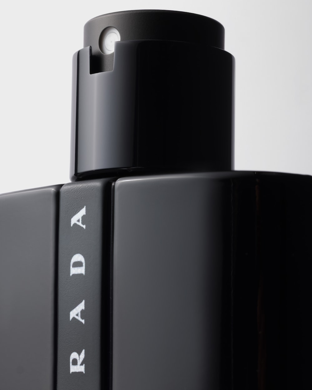 プラダ ルナロッサ ブラック 50 ml