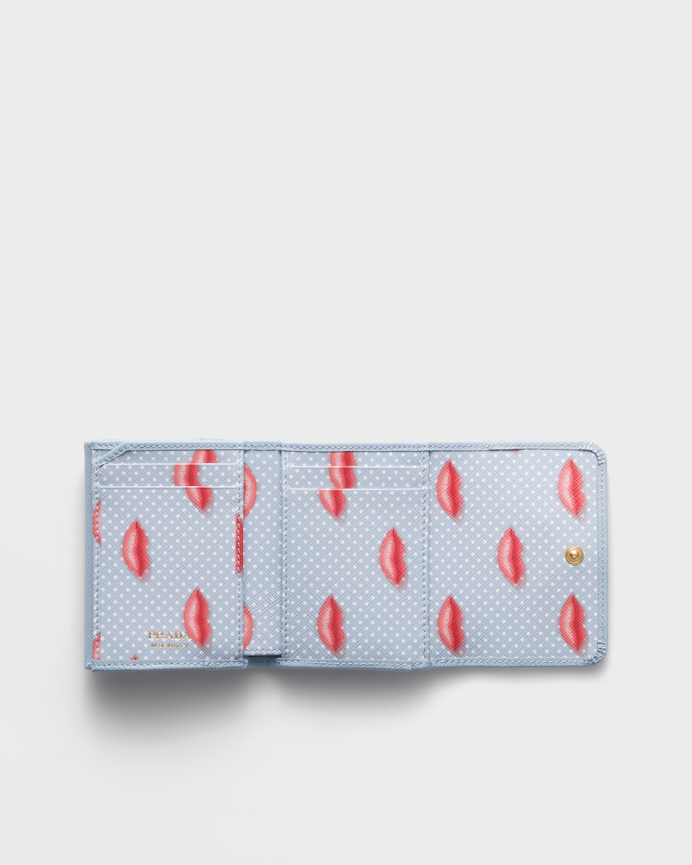 サフィアーノレザー 財布