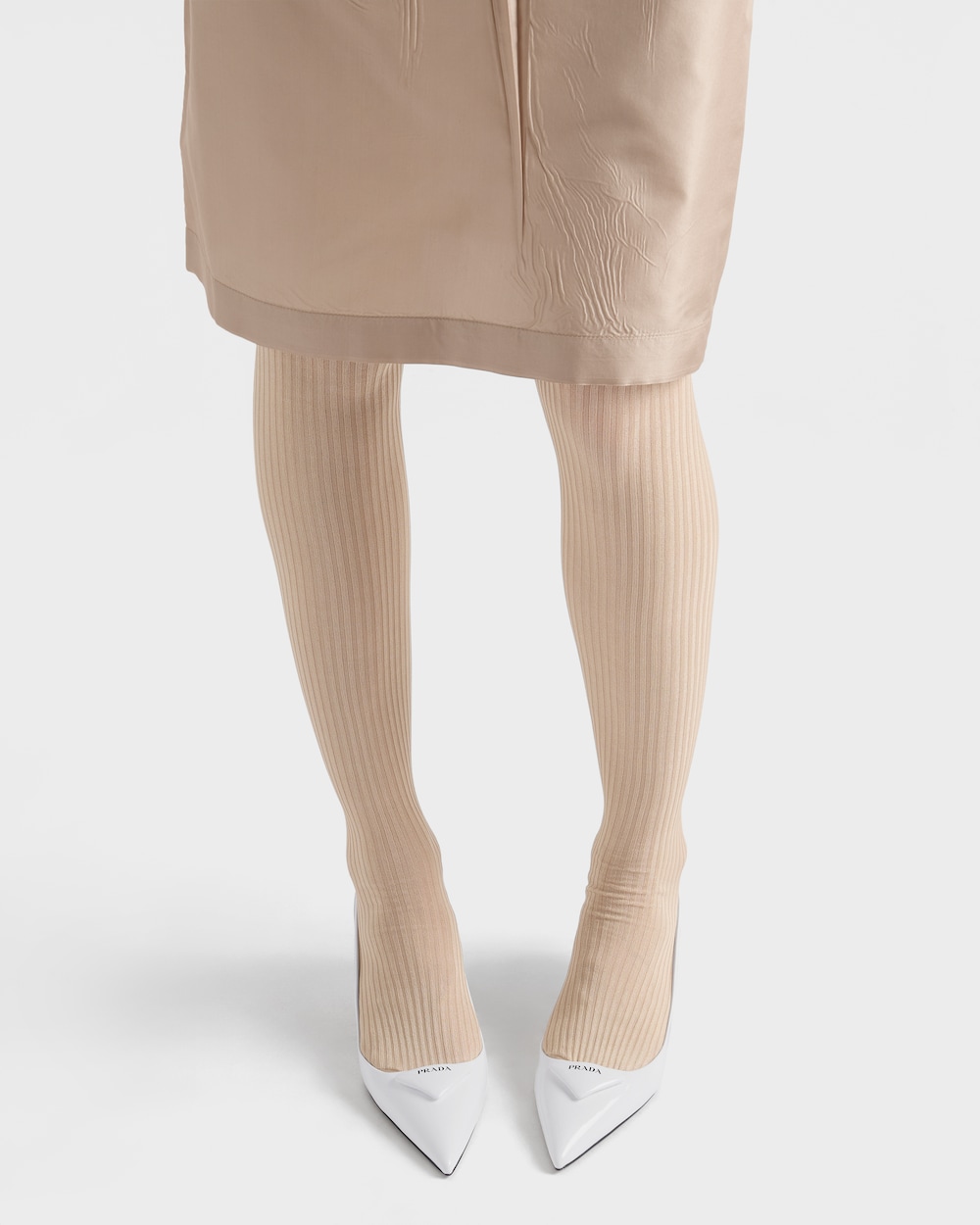 パテントレザー スリングバックパンプス