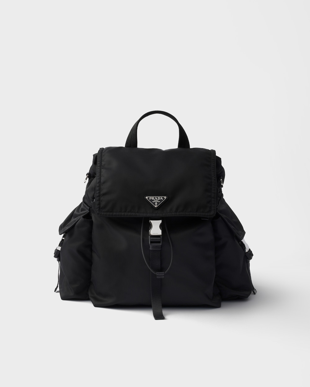 プラダ エクスプローラ Re-Nylon xレザー バックパック