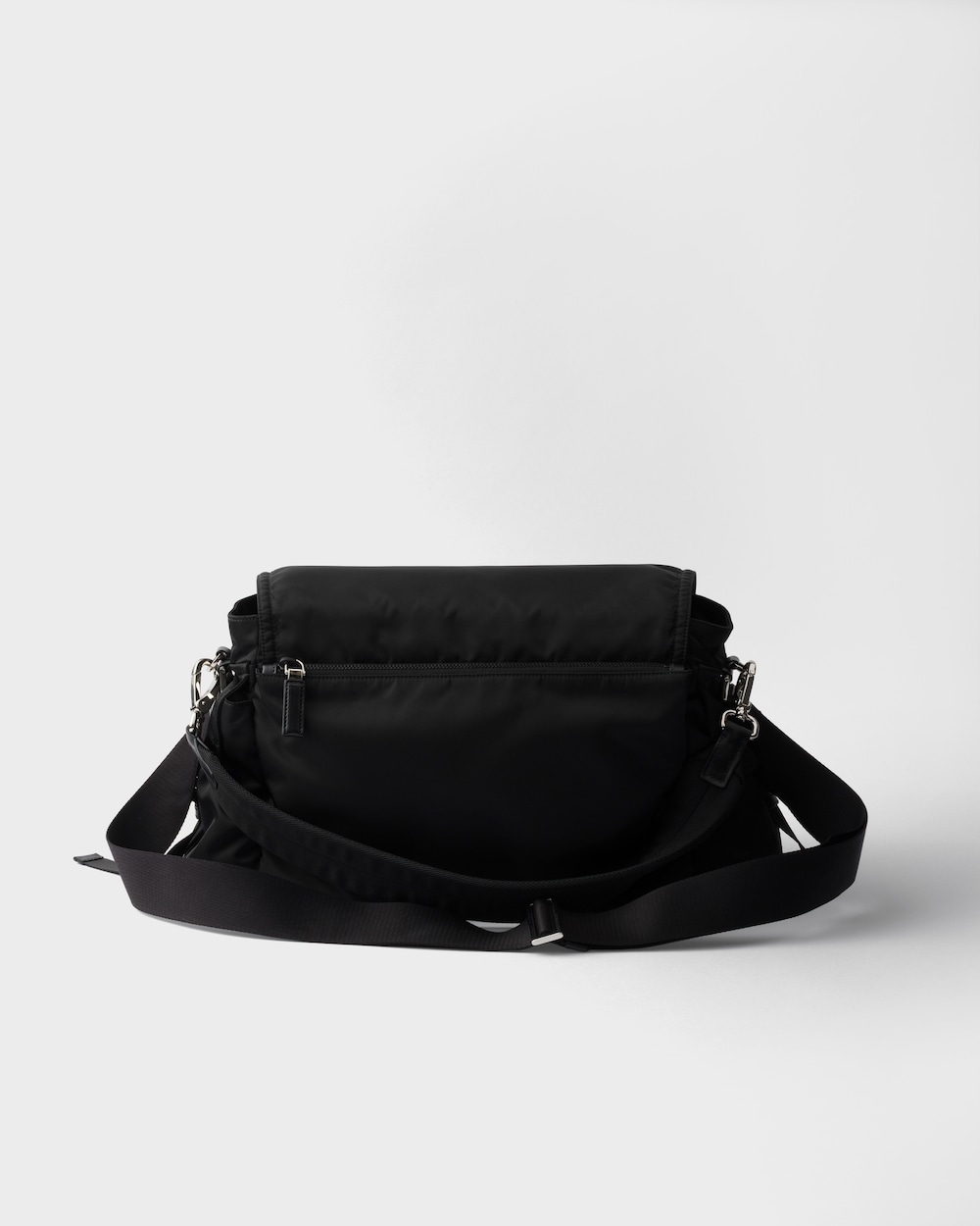 プラダ エクスプローラ Re-Nylon xレザー バッグ