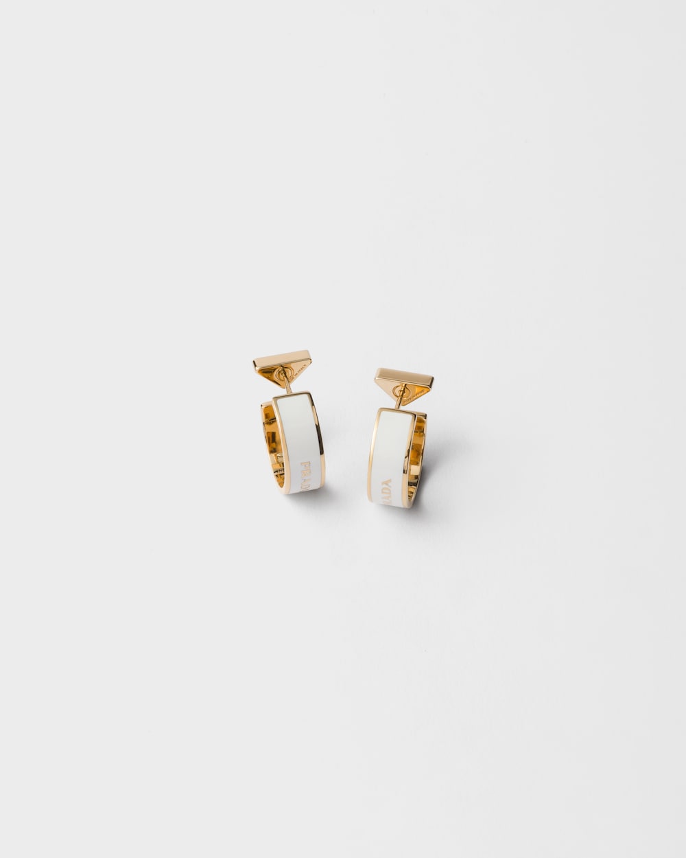 メタル ピアス