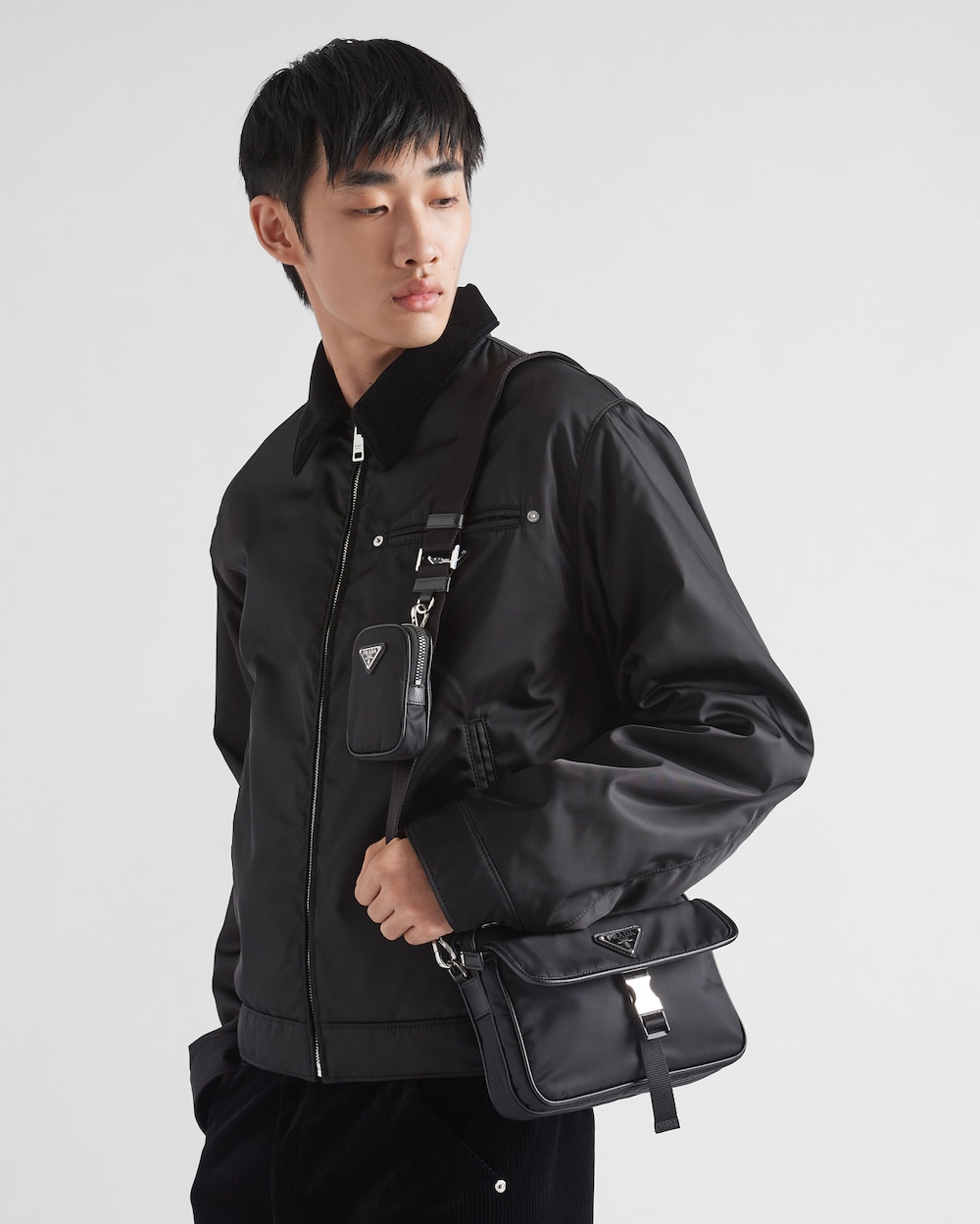 Re-Nylon xサフィアーノレザー ショルダーバッグ