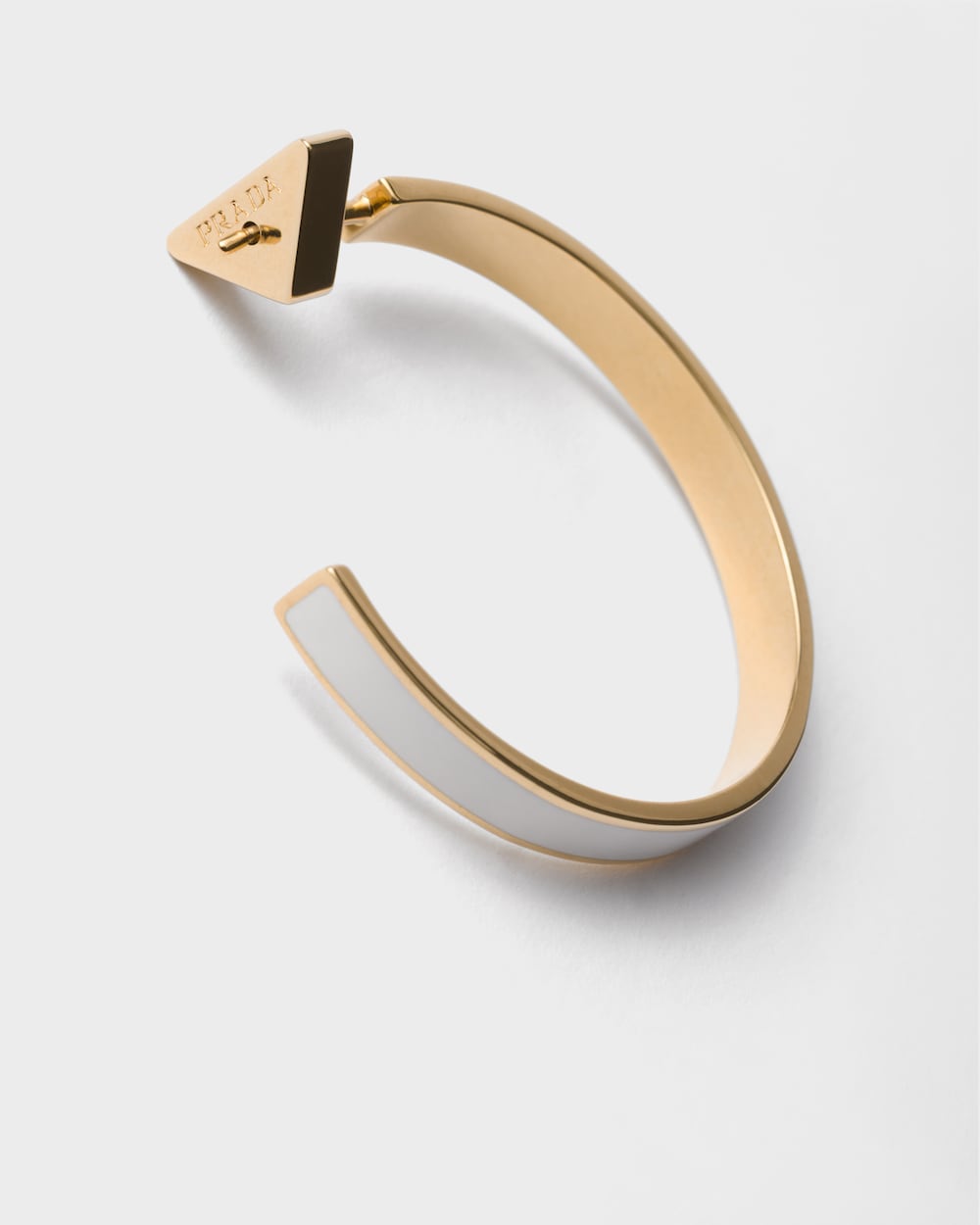 メタル ピアス