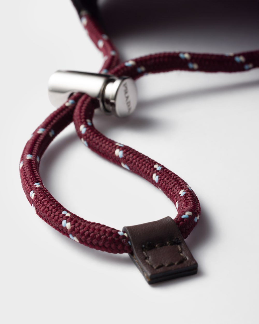 プラダ スピードロック Re-Nylon ベースボールキャップ