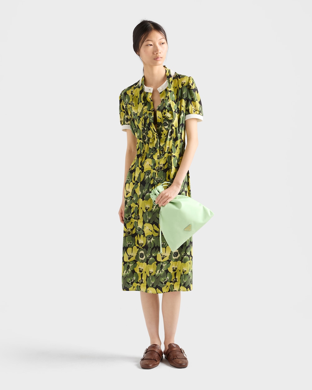 プラダ ウィッシュ Re-Nylon ポーチ