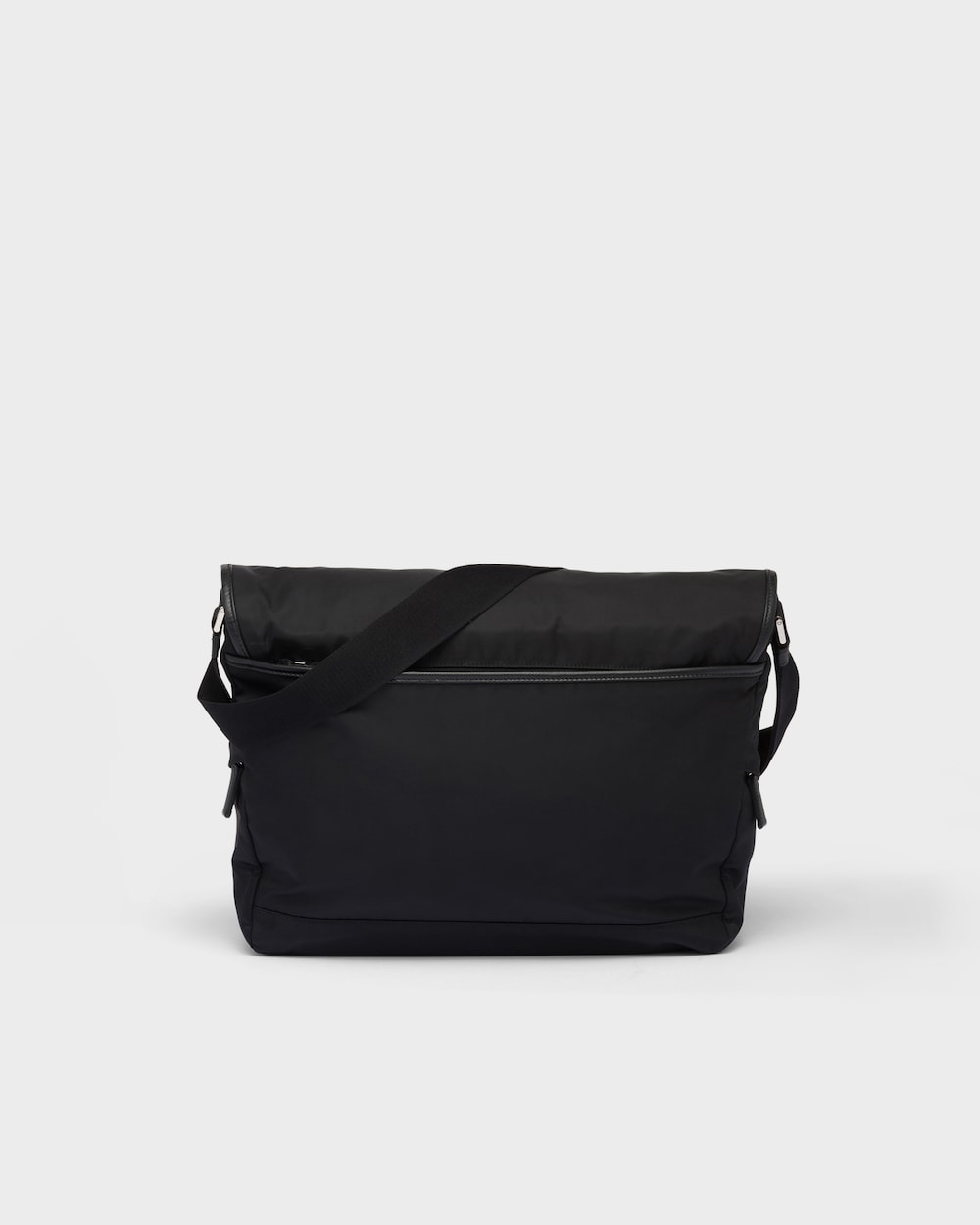 Re-Nylon xサフィアーノレザー ショルダーバッグ