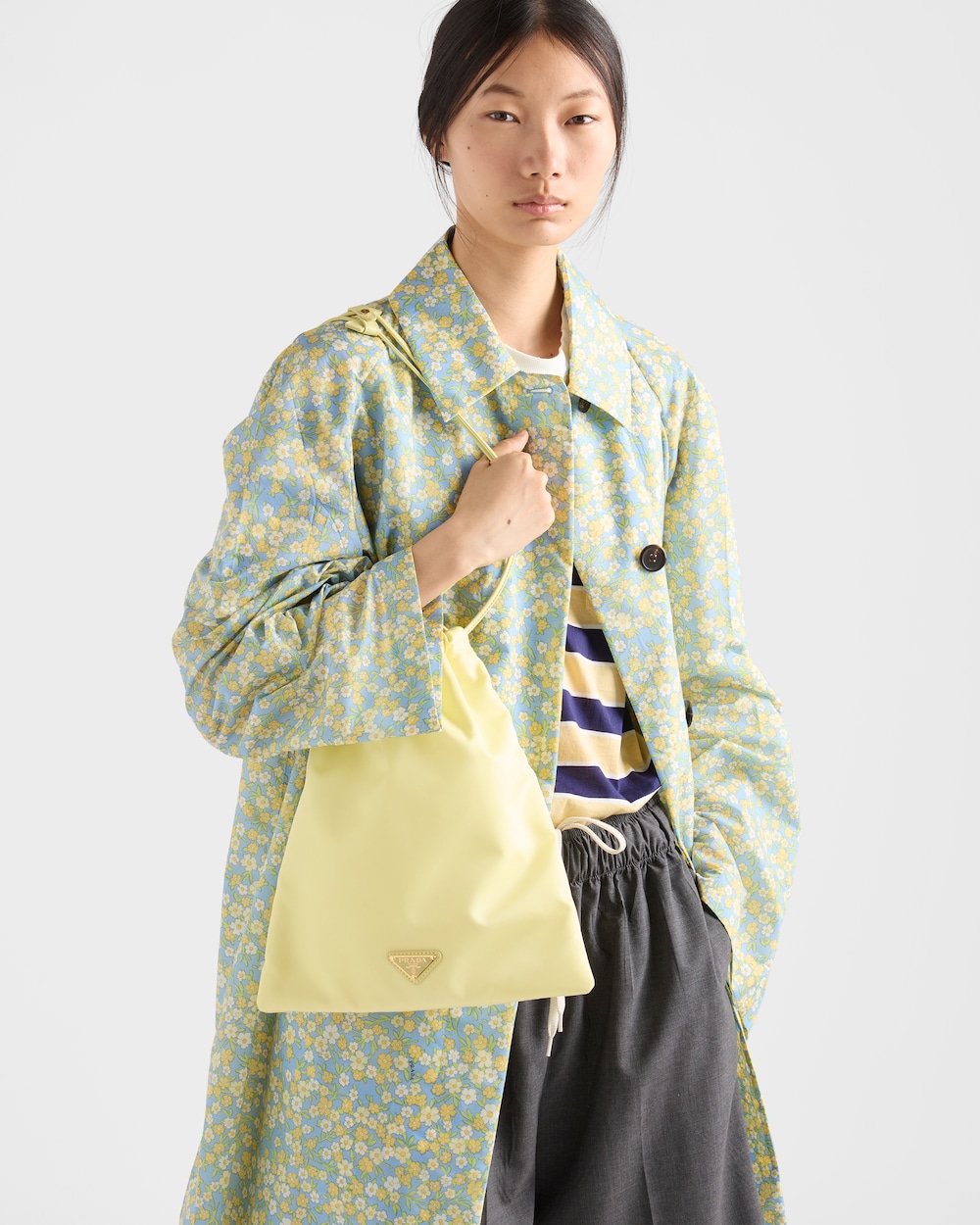 プラダ ウィッシュ Re-Nylon ポーチ