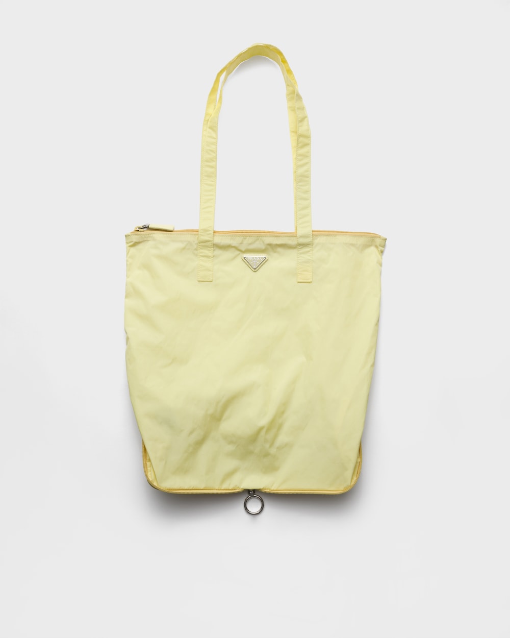 サフィアーノレザー ペンダント付 Re-Nylon トートバッグ