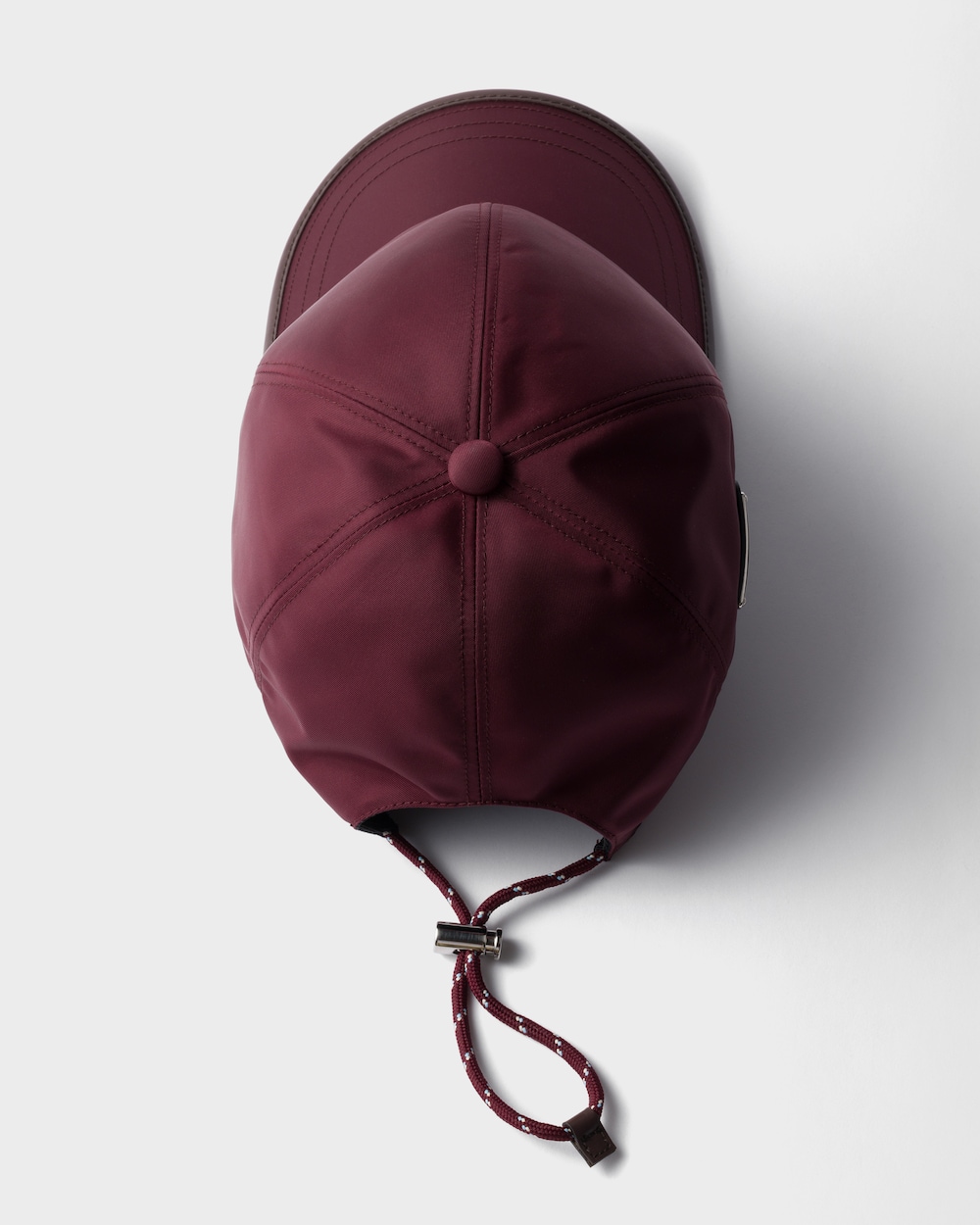 プラダ スピードロック Re-Nylon ベースボールキャップ