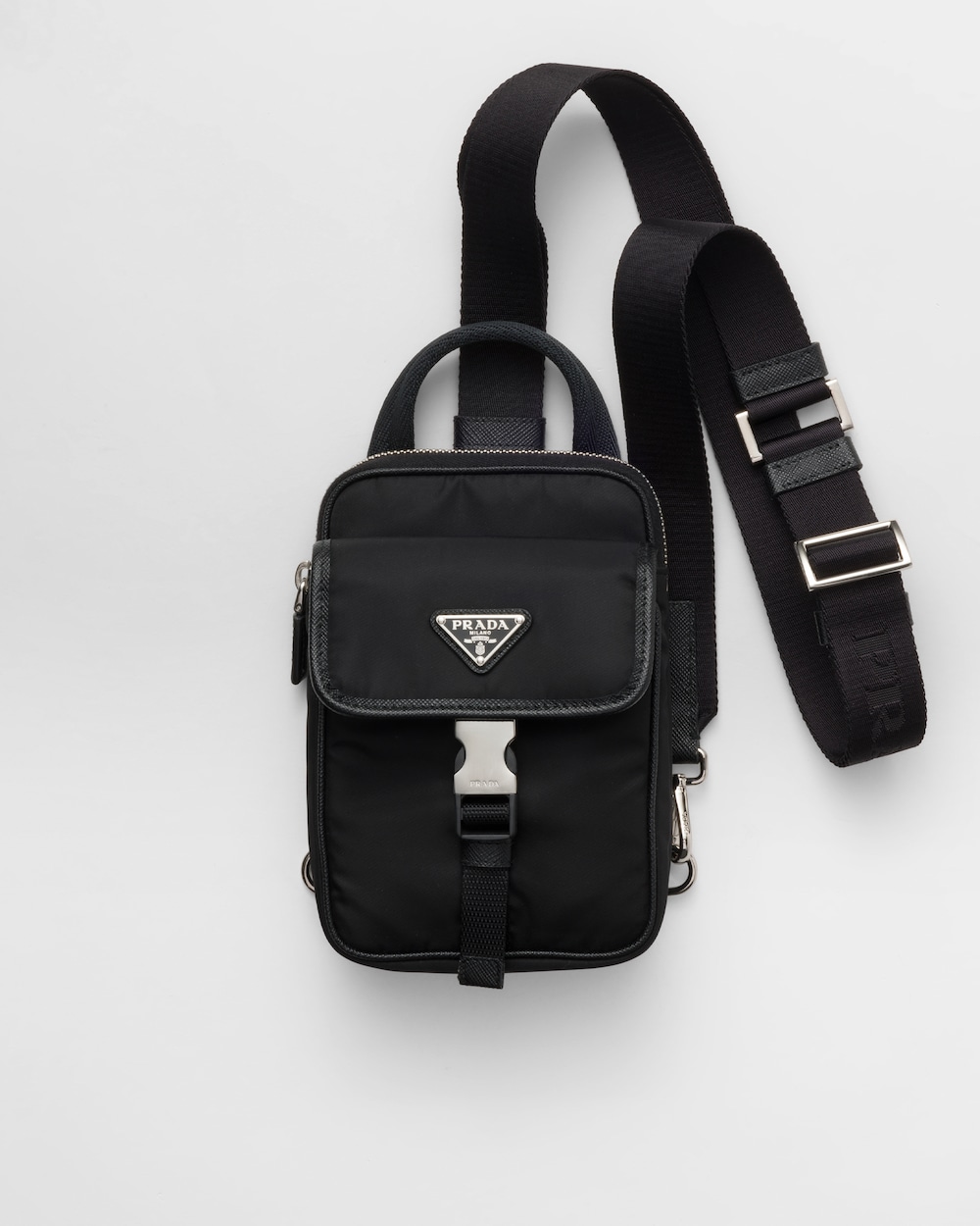 Re-Nylon xサフィアーノレザー スマートフォンケース
