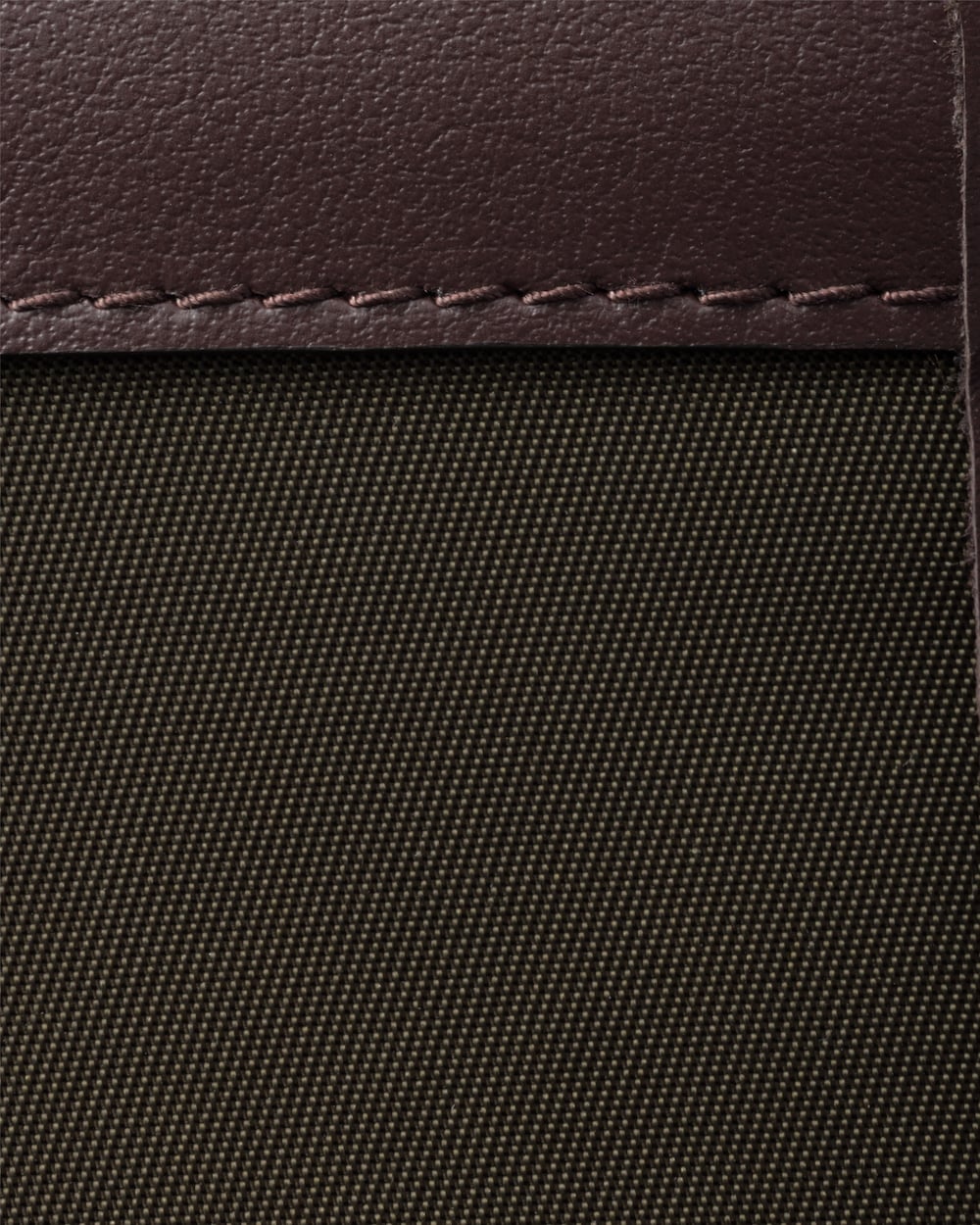プラダ スピードロック Re-Nylon レザー カードケース ストラップ付