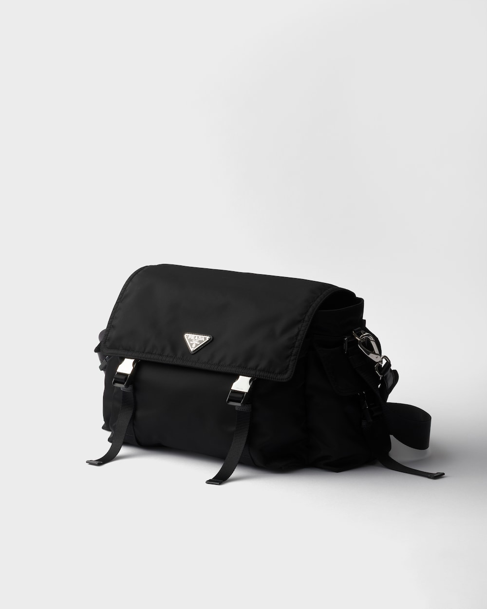 プラダ エクスプローラ Re-Nylon xレザー バッグ